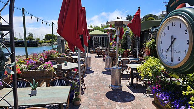 Outdoor banquet dining at Salito’s Crab House with scenic ocean views.